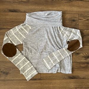 Market and Spruce Gray and White sweater with Brown Patches